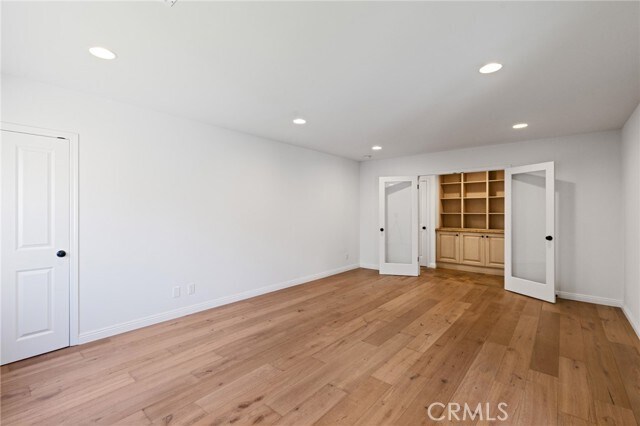 Building Photo - 248 N Rexford Dr