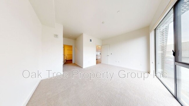 Building Photo - 532 Union St