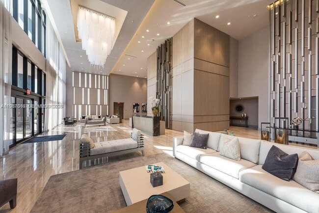 Building Photo - 5300 NW 85th Ave