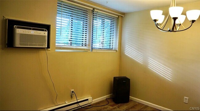 Building Photo - 555 Village Blvd N