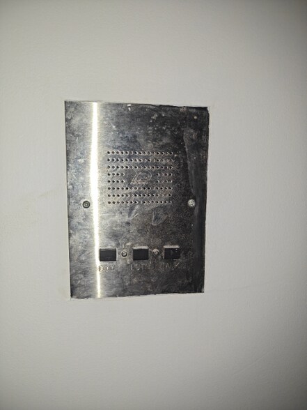 Building Photo - 2409 Tilden Ave