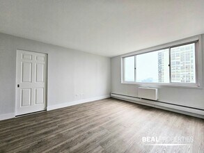 Building Photo - 1342 N Dearborn St