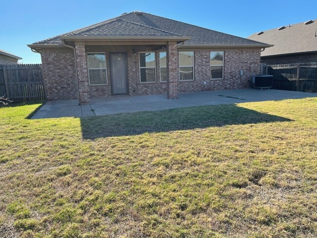 Building Photo - Neighborhood pond, playground, walking tra...