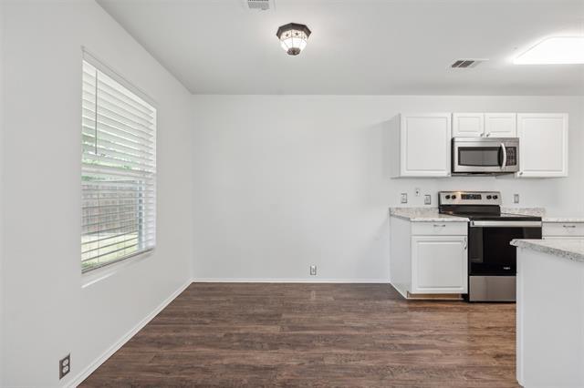 Building Photo - 8821 Tumbleweed Dr