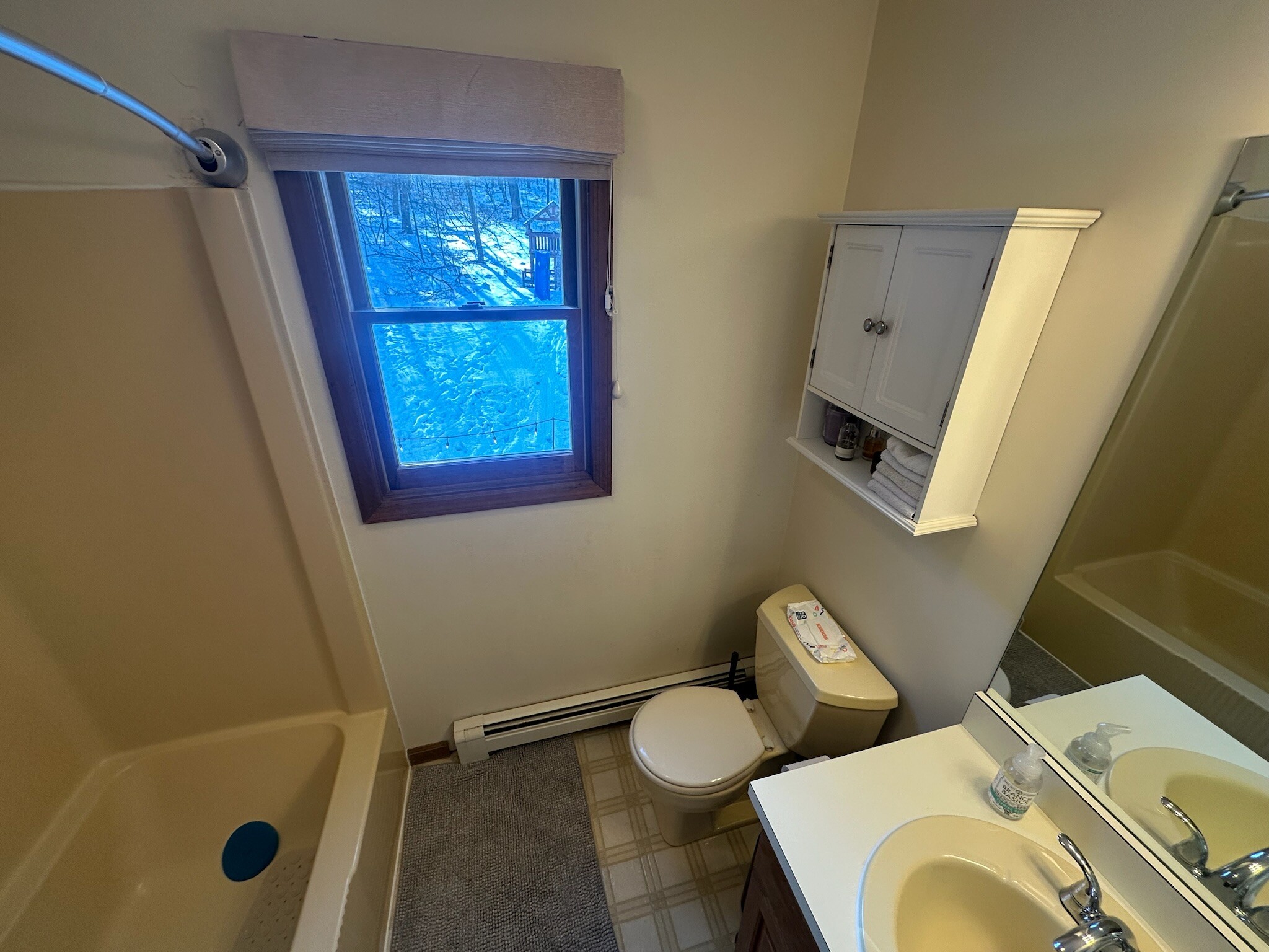 2nd Bathroom Upstairs - 58 Reservoir Rd