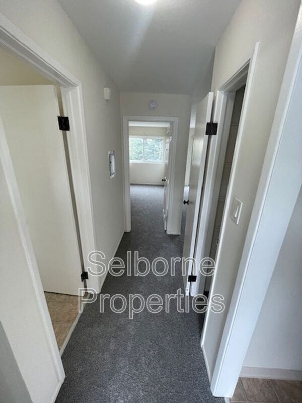 Building Photo - 407 Fairmount Ave