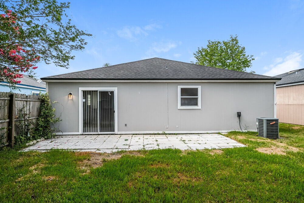 Building Photo - 12325 Mastin Cove Rd