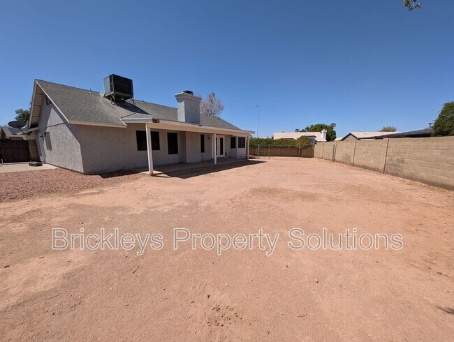 Building Photo - 1878 E Sheffield Ct