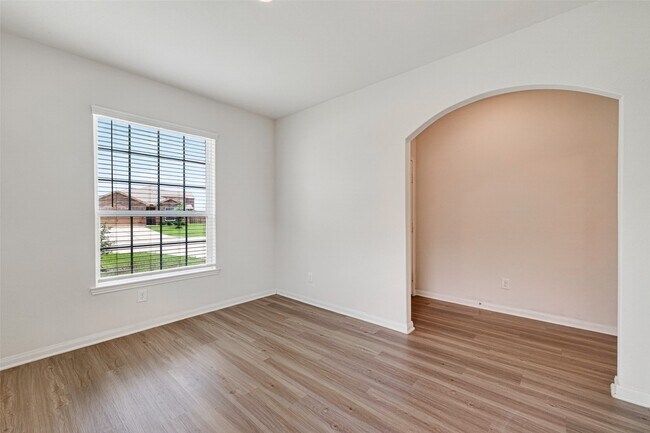 Building Photo - 2112 Mule Ridge Dr