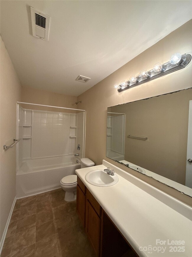 Building Photo - 13802 Plowdon Ct