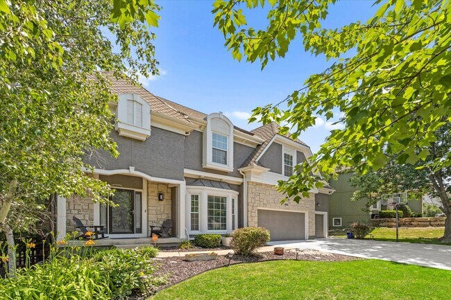 Building Photo - 9004 W 148th St