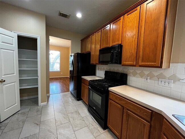 Building Photo - 14707 Concord Grove