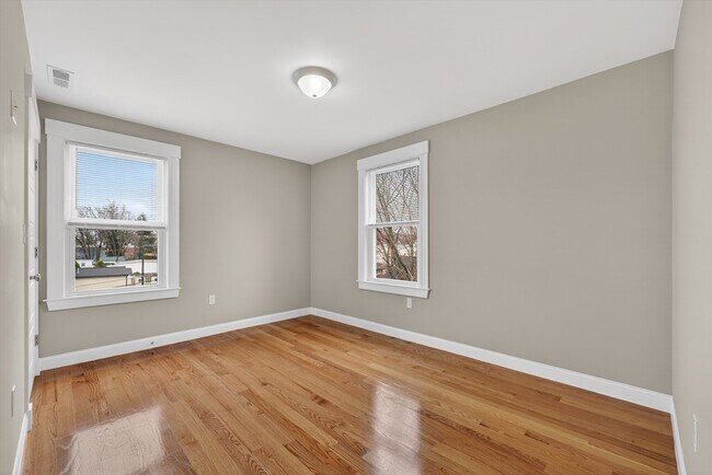 Building Photo - 42 Almont St