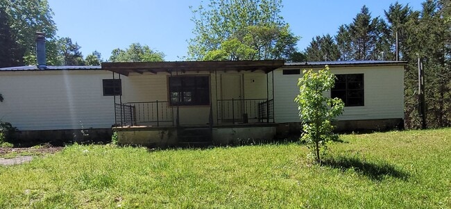 Building Photo - -For Rent - Hart County - Pineywoods Cr - ...