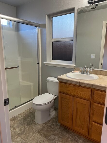 En Suite Bathroom - 2507 Agate Meadows