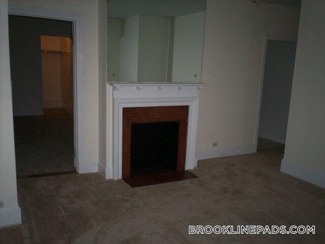 Building Photo - 1223 Beacon St