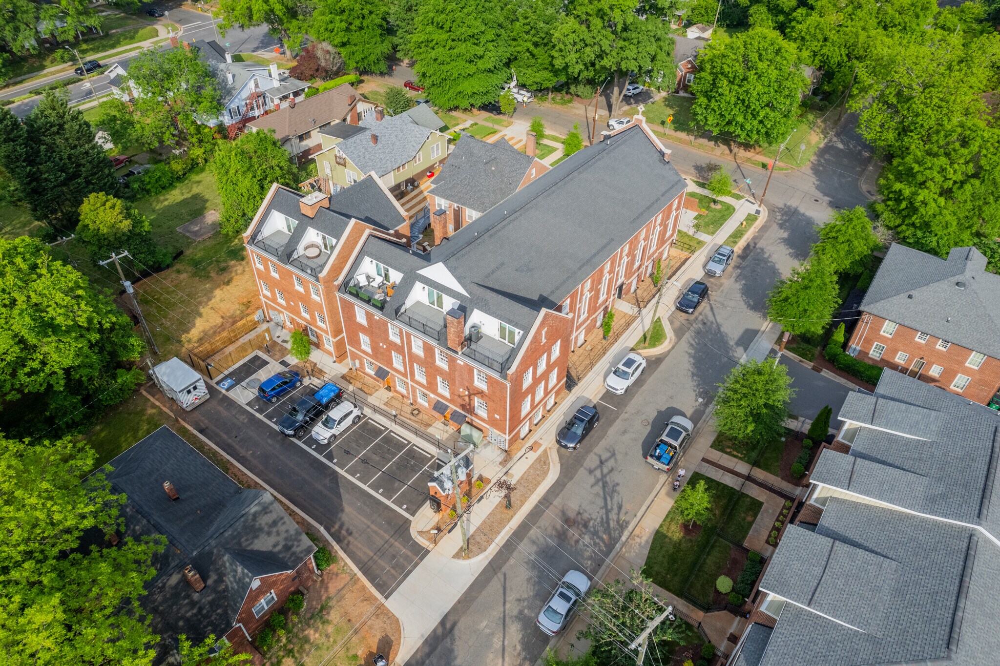 Building Photo - 201 Grandin Rd