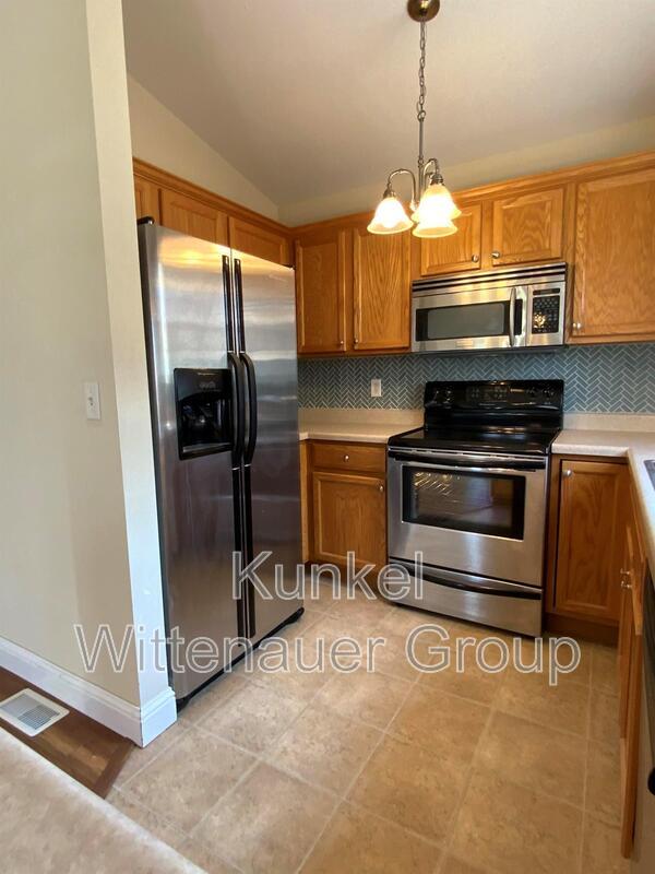 Building Photo - 3336 Berwin Green Dr