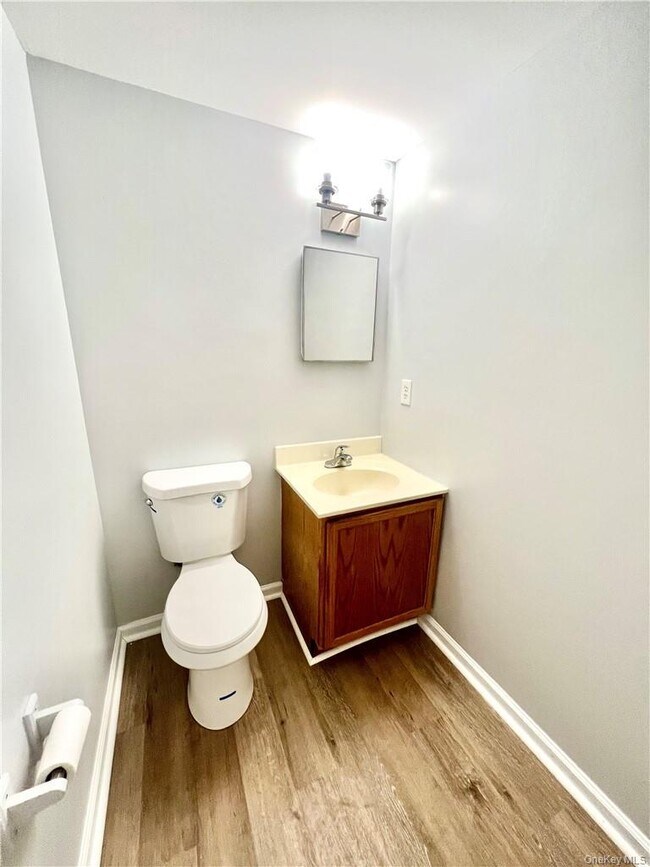 Building Photo - 51 Wood Lake Dr