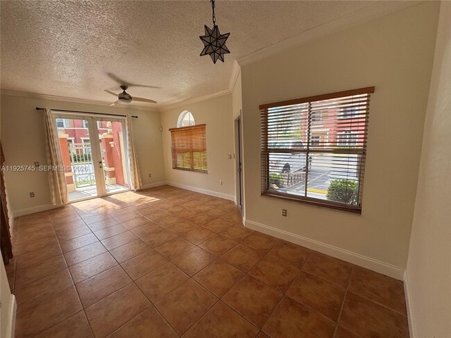 Building Photo - 6015 NW 116 Pl