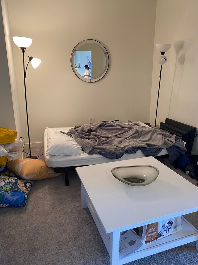 Den - 3201 Saint Paul St