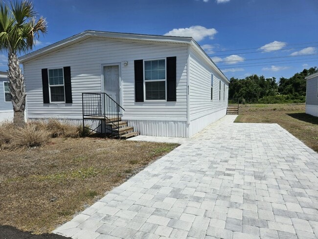 Primary Photo - 6711 Hidden Oaks Dr