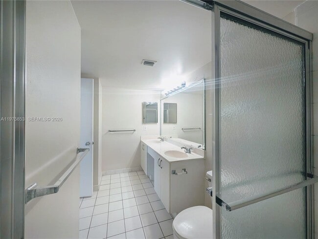 Building Photo - 3300 NE 191st St