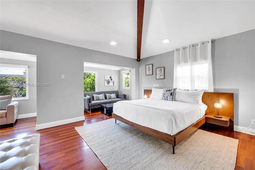 Building Photo - 3317 NE 16th Ct