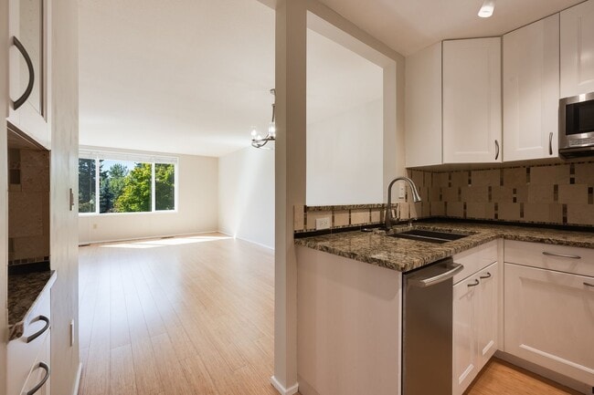 Building Photo - 4152 Providence Point Dr SE