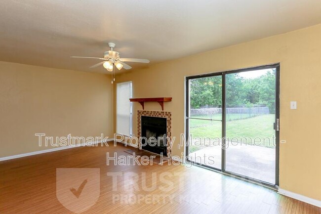 Building Photo - 4506 Lago Cir