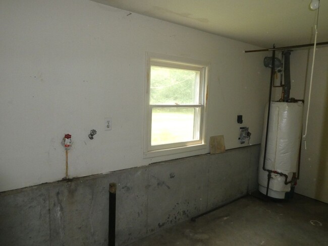 Building Photo - 2600 Braemore Rd