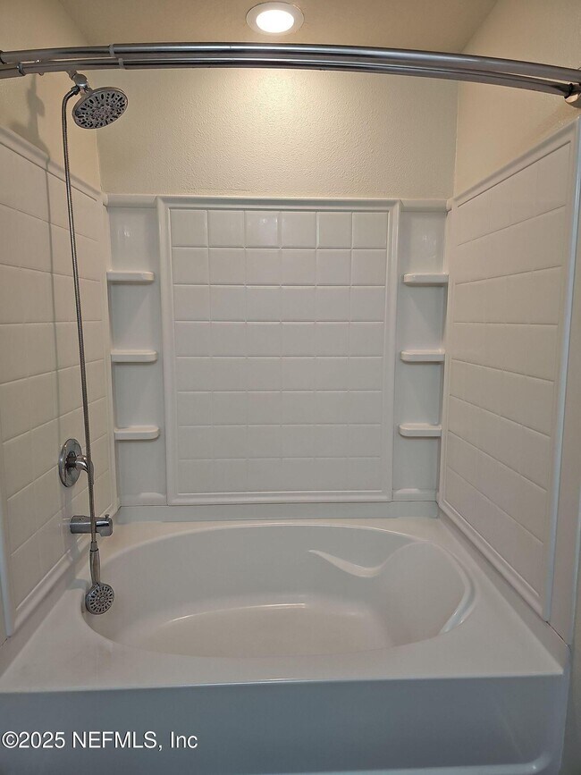 Building Photo - 1981 Rock Springs Way