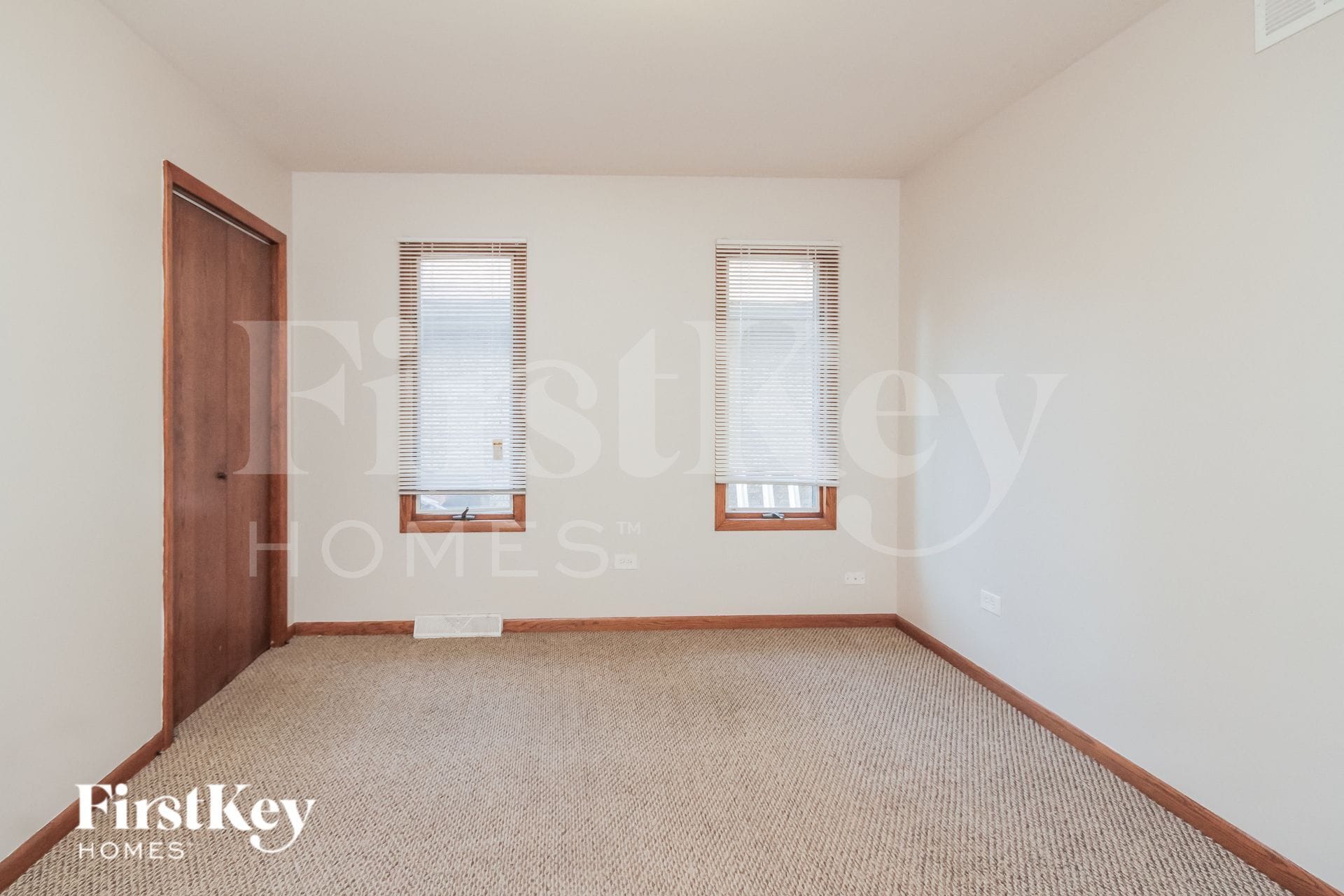 Building Photo - 18519 Carriage Ln