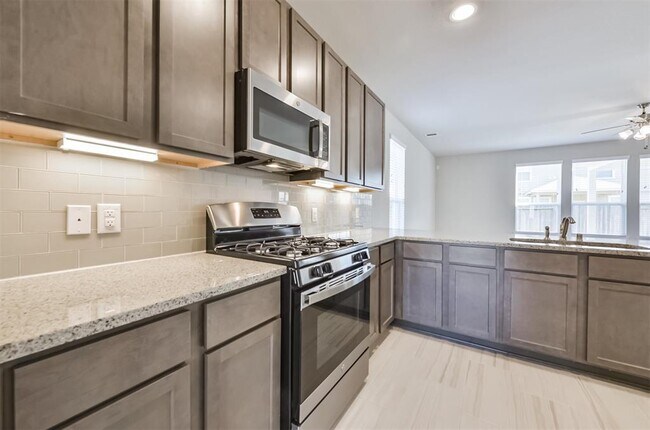 Building Photo - 3346 Etring Ln