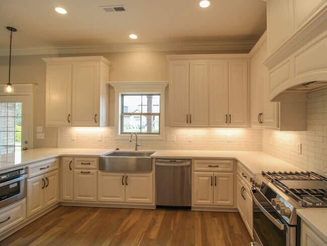 Building Photo - 22921 Cherry Hills Ln