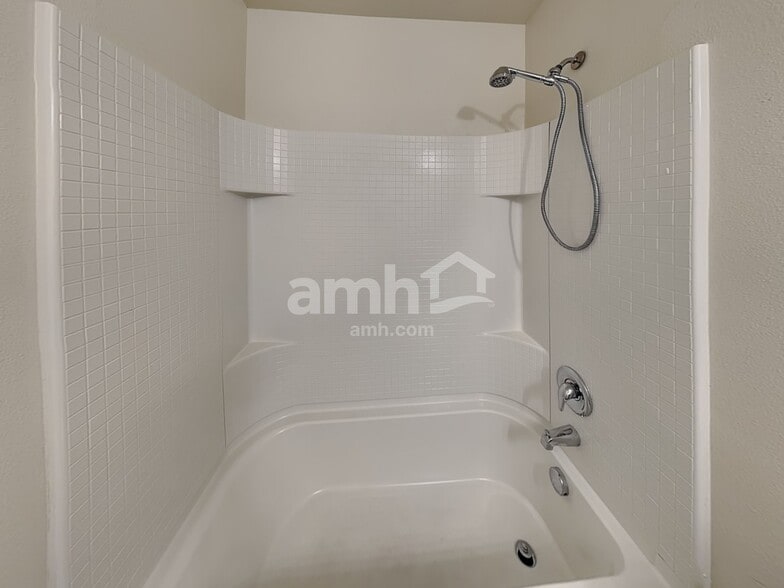 Building Photo - 1719 Blacktail Ln