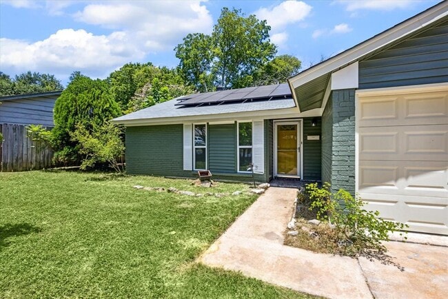 Building Photo - 5700 Garden Oaks Dr