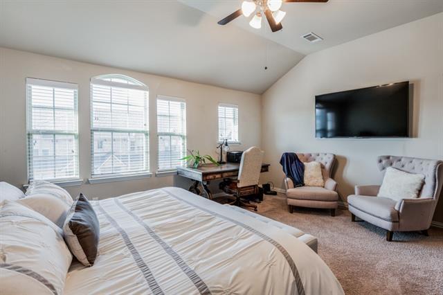 Building Photo - 2563 Sarah Ln