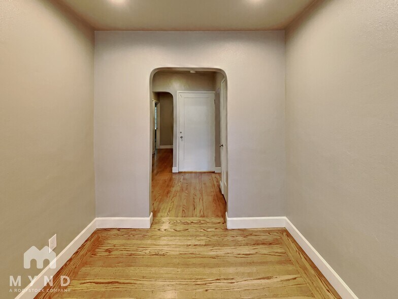 Building Photo - 2229 24th St
