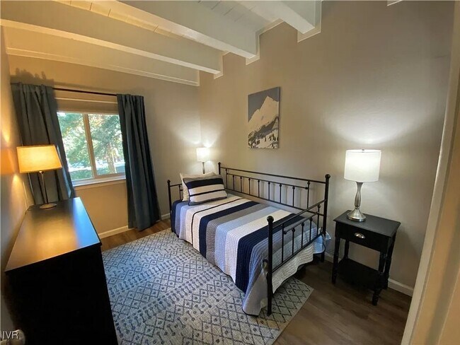 Building Photo - High Sierra