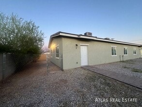 Building Photo - 55 E Mojave Rd