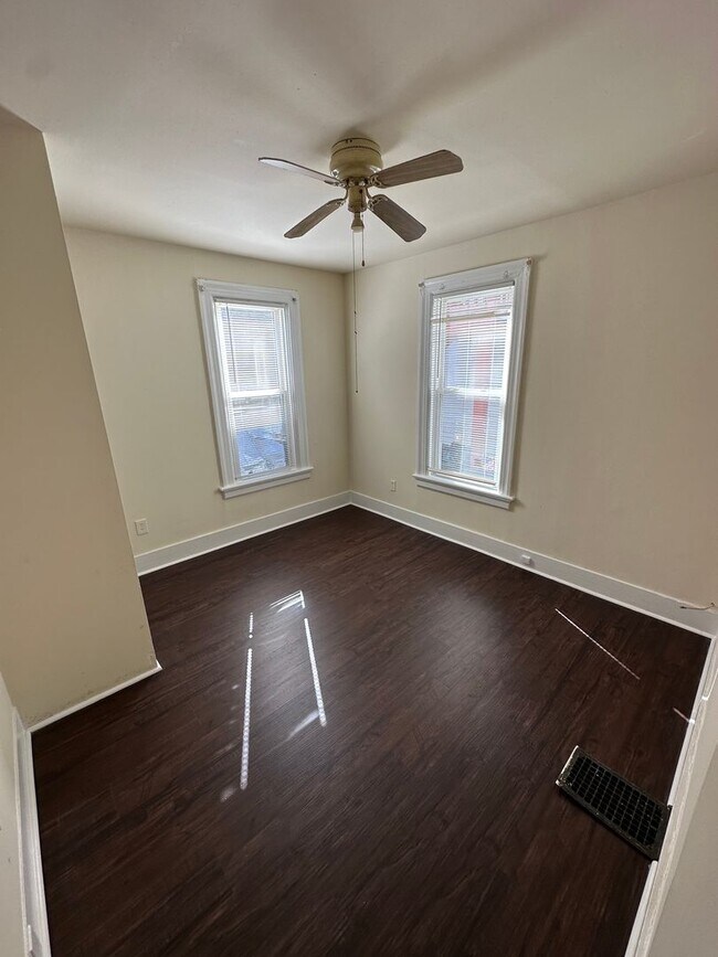 Shelton St. 446 446 Shelton St Bridgeport CT 06608 Apartment Finder