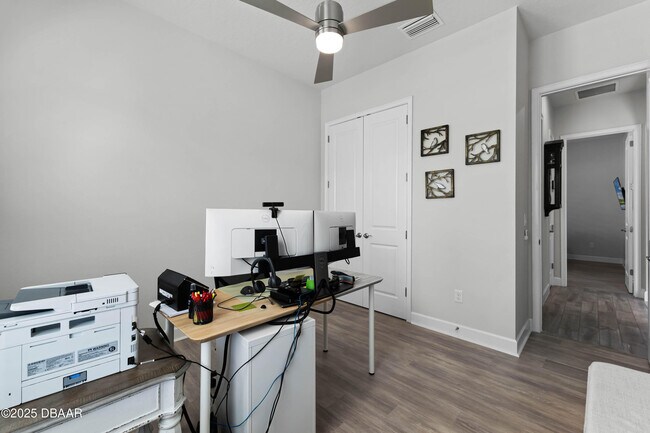 Building Photo - 636 Mosaic Blvd