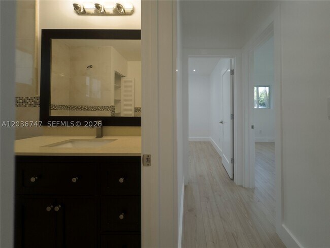 Building Photo - 15340 SW 85th Ave