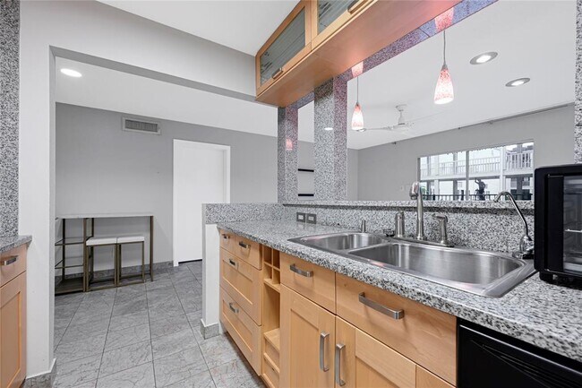 Building Photo - 2333 Bering Dr
