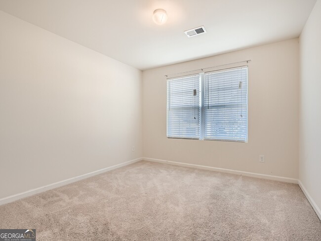 Building Photo - 2352 Creel Rd