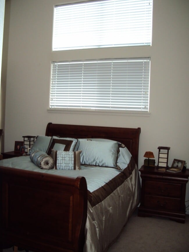 Building Photo - 3095 Blue Sky Cir