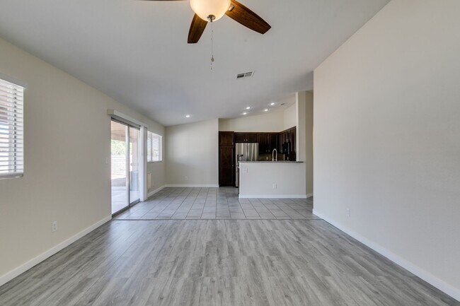 Building Photo - Charming 3-Bedroom Home in N Las Vegas