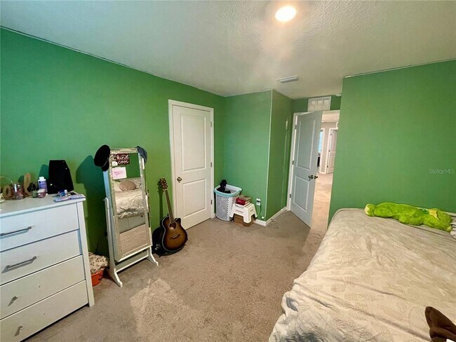 Building Photo - 12169 High Rock Wy