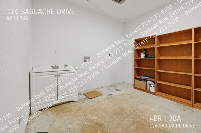 Building Photo - 126 Saguache Dr